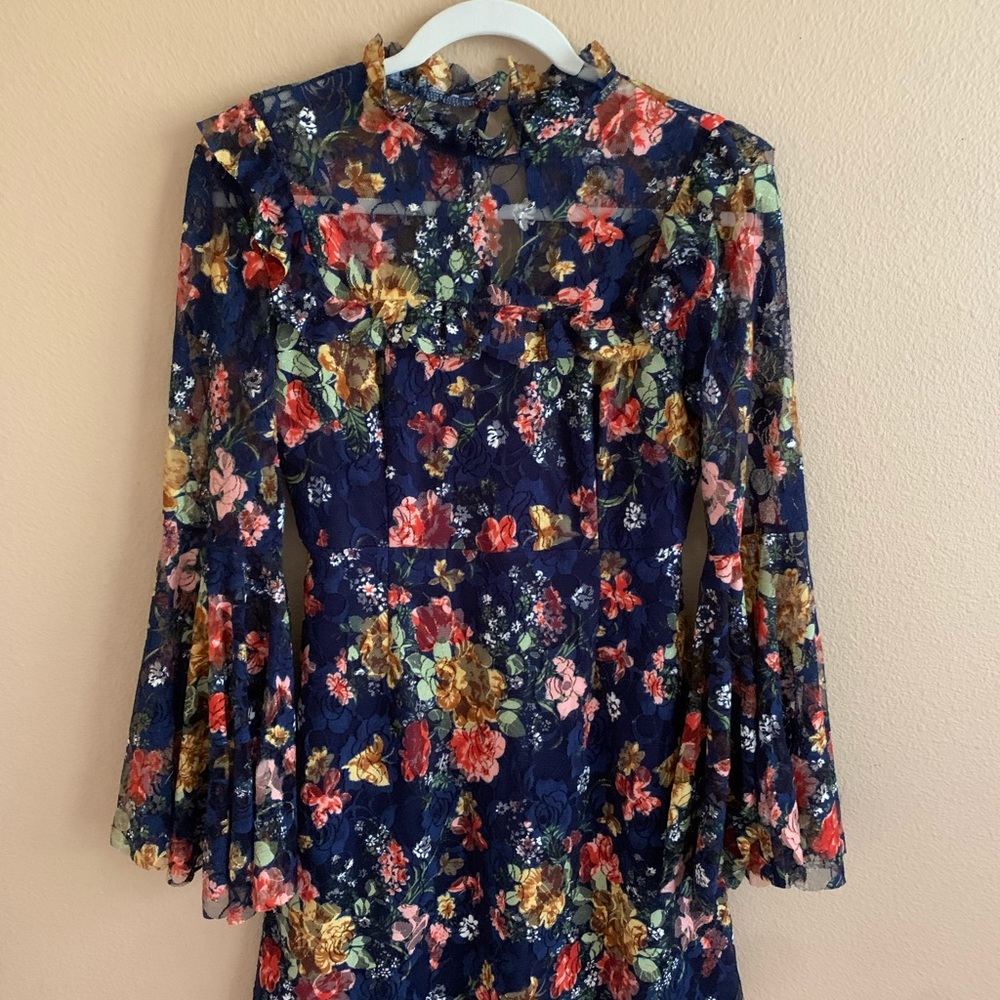 Floral lace dress!!